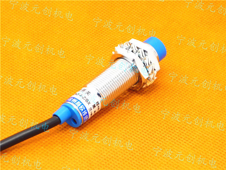 Manufacturers direct new European inductance type close switch LJ12A3-4-Z BX three wire NPN frequently open