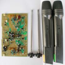 Factory direct sales high quality wireless microphone (a set of board microphones) factory direct sales original