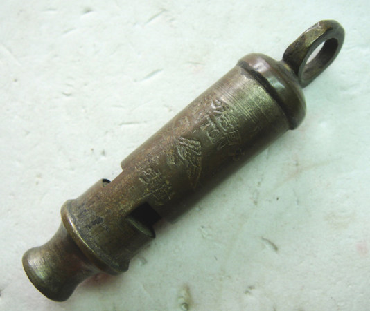 Bronze whistle guard ~ Chinese scion and manufacturing eagle mark trademark-pretty rare ~ old whistle series