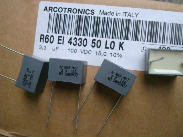 Original box Italy AV R60 Series 100V 3 3UF (335) Long Copper foot frequency polarization capacitor