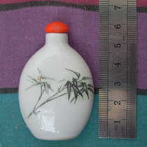 Thirty years ago Xichang Smoke Factory stock porcelain snuff pots