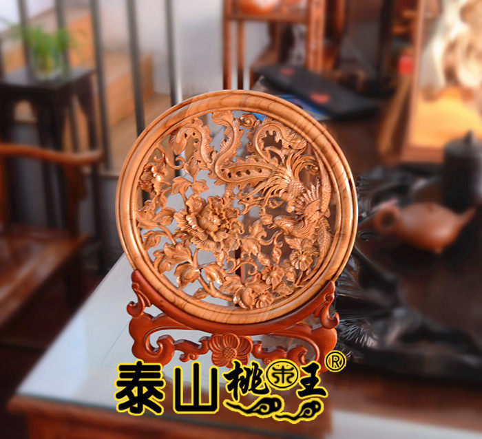 Peach wood parts hanging up rich and auspicious upper flowers can be put to the traditional Chinese carving decoration installer