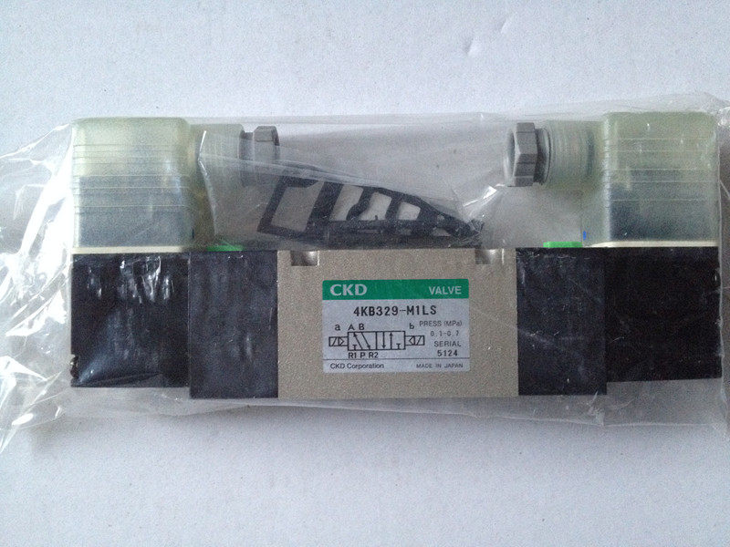 Spot 4KB340 4KA350 4KA320 4KB329-00-M1LS 4KB329-00-M1LS installed CKD solenoid valve