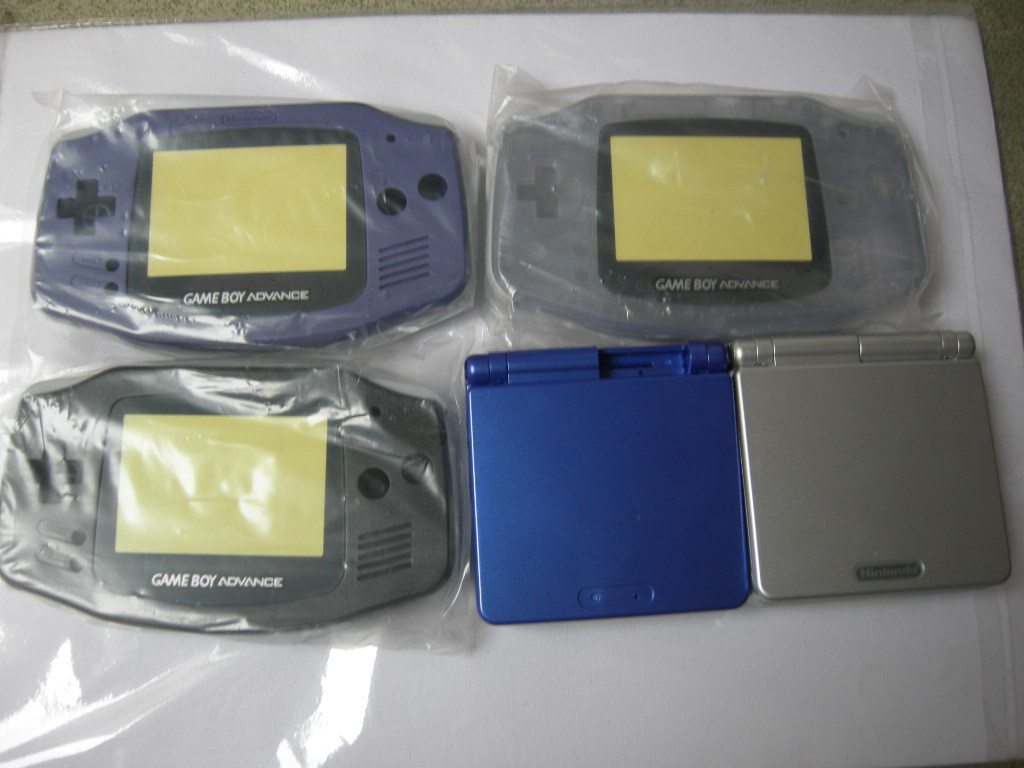 New Nintendo GBA GBAsp consoles a suit of each color