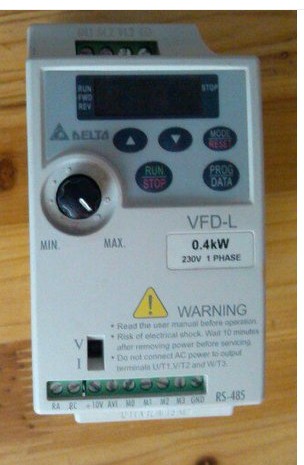 Dismantling of the original Taida VFD004L21A frequency converter