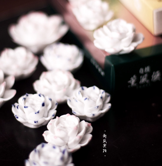 Melon Meow Lavender Ceramic Lotus Red Lotus Blue Lotus Flower Blue Lotus Scent is suitable for the Concorde incense