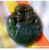 Hetian jade sugar brave pendant double-sided work exorcism disaster Lucky Town House