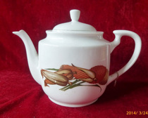 Antiques and miscellaneous items nostalgic collections cultural revolution period collectibles good condition cultural revolution teapots cultural revolution teapots