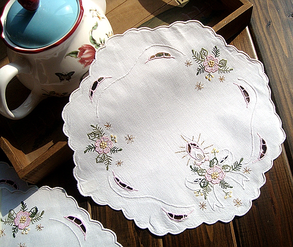 Foreign trade cotton embroidery American vintage fabric coaster vase decorative mat 27CM blessing value boutique