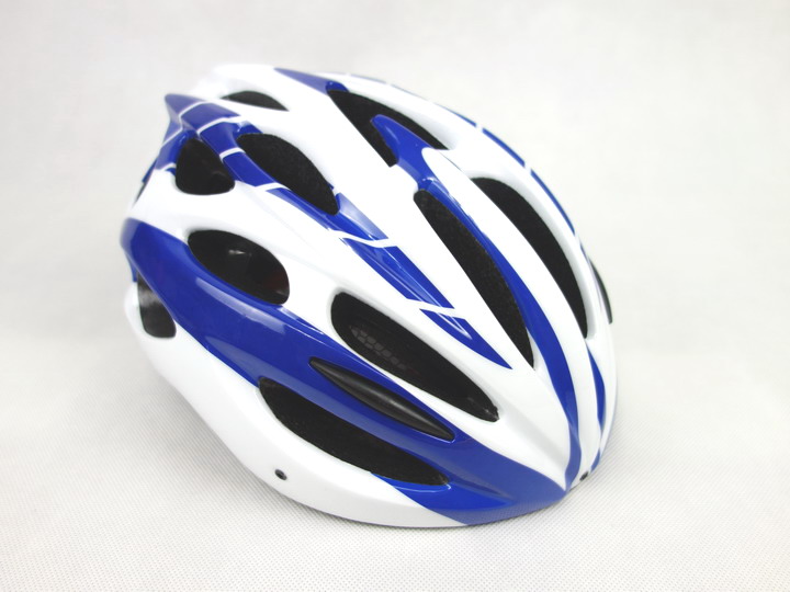 European Champion Safety Helmet Bike Helmet Riding Helmet Speed Skating Safety Helmet With LED Lights 3 Changing Lights