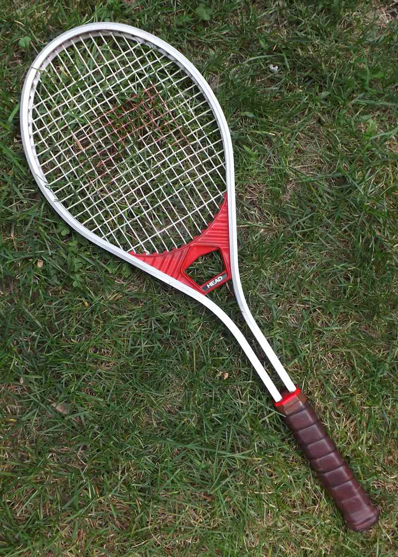 Hyde HEAD AMF USA manufactures aluminum alloy tennis racket