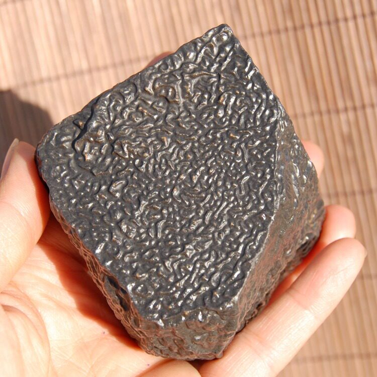 L=70MM Xinjiang Robbo Wind Ling Stone Oracle Clay Stone Wrinkled Clay Stone Gobi Clay Stone Original Stone