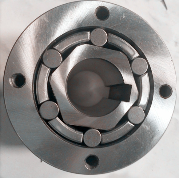 GCS2576 3086 3596 40110 Roller type twoway overrunning clutch with finger