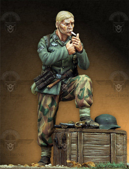 1:35 1:35 resin person (containing ammunition box) Serial number 124-Taobao