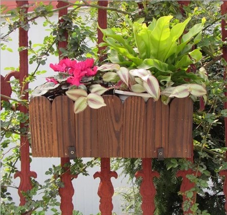 Flower basin manufacturer direct sales wall hanging balcony rectangular carbonized wooden box suspended flower pot