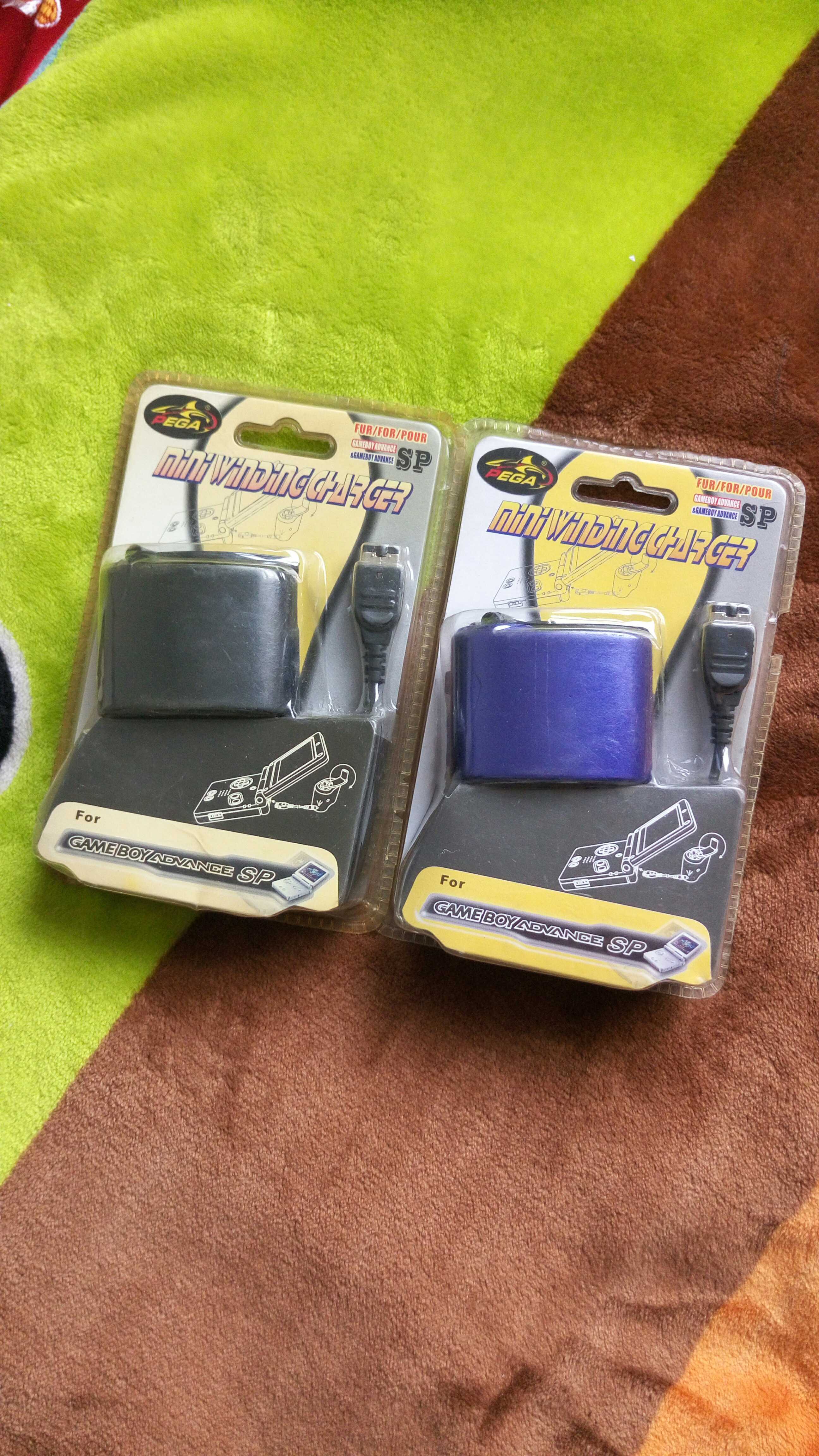 Hand crank generator charger for Nintendo Gbasp handheld