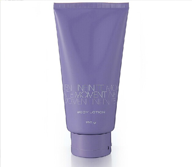 Avon/雅芳包邮 心动时刻香体乳150克浪漫香氛 滋润保湿 滋蕴全身