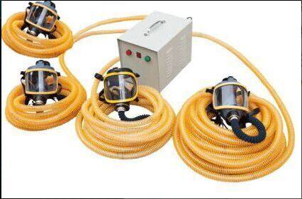 Three-in-four with a blast-air-type suction device for multiple people with an air supply-type aspirator mask accessory