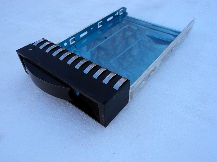 Original 3 5 inch hot-swappable server hard disk bracket bracket rack Beijing spot