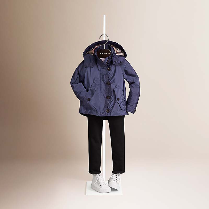 Burberry博柏利 功能性连帽外套 40113421