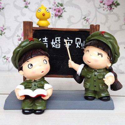 可爱正品小兵红军情侣娃娃革命爱情系列树脂内饰小摆件摆设红卫兵