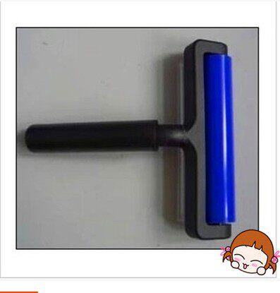 4-inch black handle electrostatic dust removing rubber roller (screen printing web version printed consumables material equipment)
