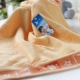 Một cặp miễn phí vận chuyển đặc biệt cung cấp chính hãng Vosges Jie Yu bông mềm terry khăn phim hoạt hình mang khăn dày 2 - Khăn gối