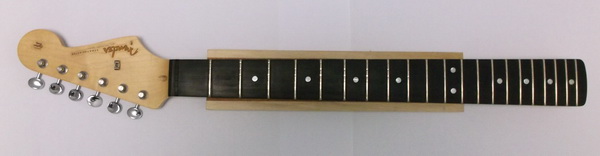 FENDER frets overall leveling, polishing, guitar maintenance