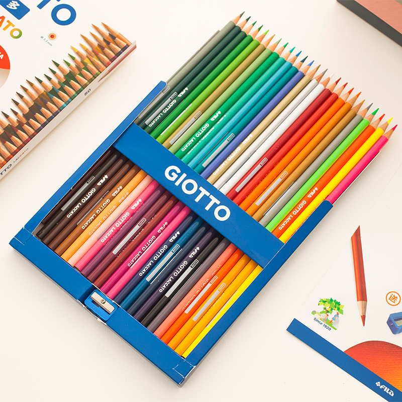 50 цветных карандашей. Разноцветный карандаш в одном. Карандаши цветные. Карандаши holbein artists 50 штук. Карандаши цветные пастельные.