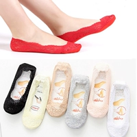 Vớ lớn màu đỏ nữ siêu mỏng vô hình mùa hè trẻ em ren thấp để giúp nông miệng vớ vớ nữ chống trượt vớ cotton - Vớ hàng tuần các loại tất vớ nam nữ