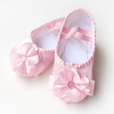 satin children dance shoes,soft bottom ballet shoes,Cat Claws shoes,gym shoes,children dance training shoes