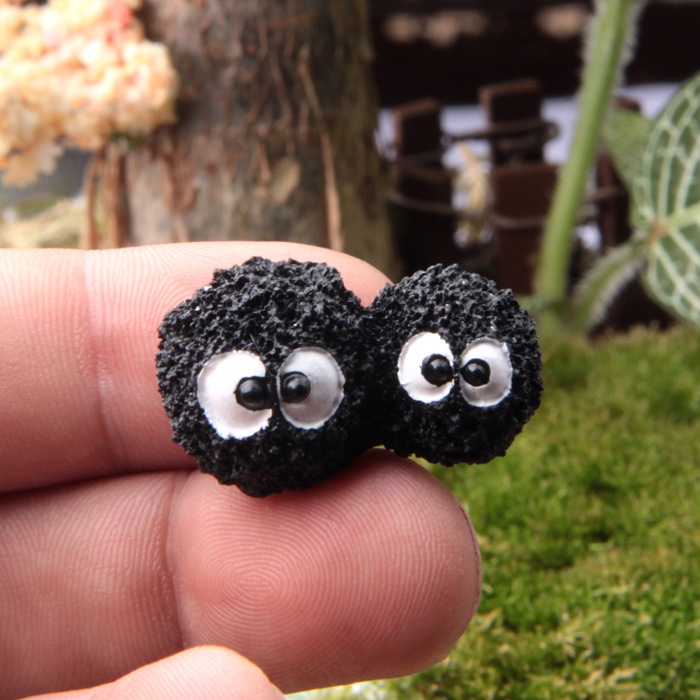 Miyazaki Jun's Mighty Stone's Mighty Stone's Mighty Stone's Giant Realistic Version of Coal Balls Coal Cinder Micro Landscape Horticultural Accessories Resin Plate