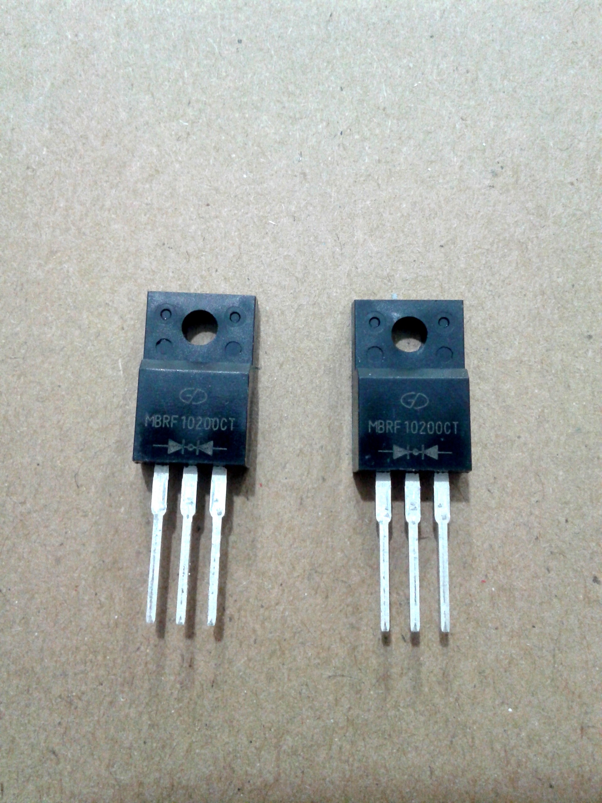 MBRF10200 Schottky diode TO-220F fully plastic packaging brand new