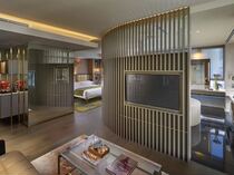 Honourable Room of Mandarin Oriental Hotel L600 in Hong Kong