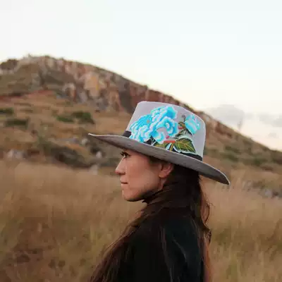 Cloud decoration totem original design women's hat national style hat embroidered hat Begonia flower personality cowboy hat sun hat