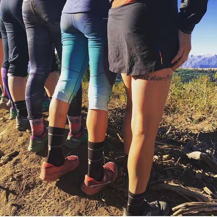 stanceFusionRUN 3M reflective night running functional compression for men and women in cylinder running socks