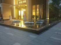 Stainless steel sculpture egg-shaped Jingshi town house feng shui stone pool water landscape sketch mall beautiful Chen creative Stone