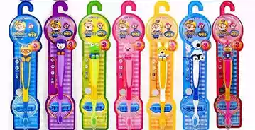 Hair roller call headset cutting machine hammer pororo children's toothbrush Baolulu little penguin animal infant toothbrush