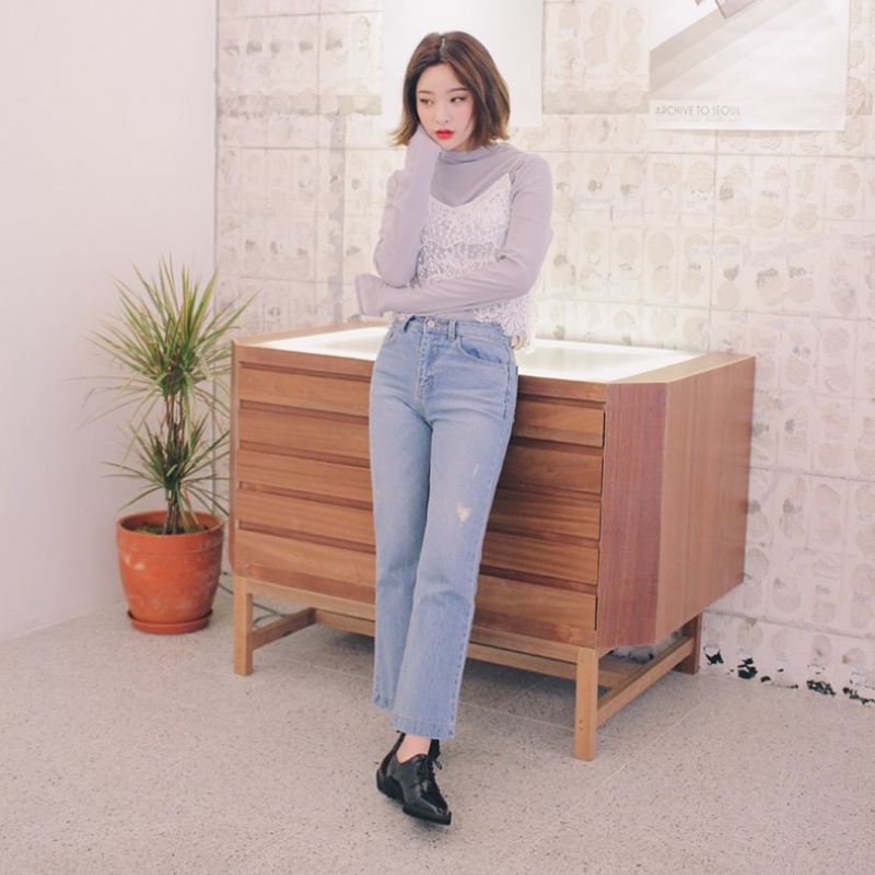 韩国stylenanda官方正品 拉丝做旧微喇牛仔裤-浅牛仔蓝色