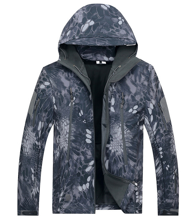 Shark Skin New Submachine Clothing Windproof Clothes Softshell Outdoor Sport Clothing Men Warm Mountaineering Clothing Autumn winter