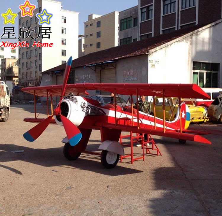 Customized retro large-wing aircraft model movie town props mall theater aircraft hanging parts decorated city small