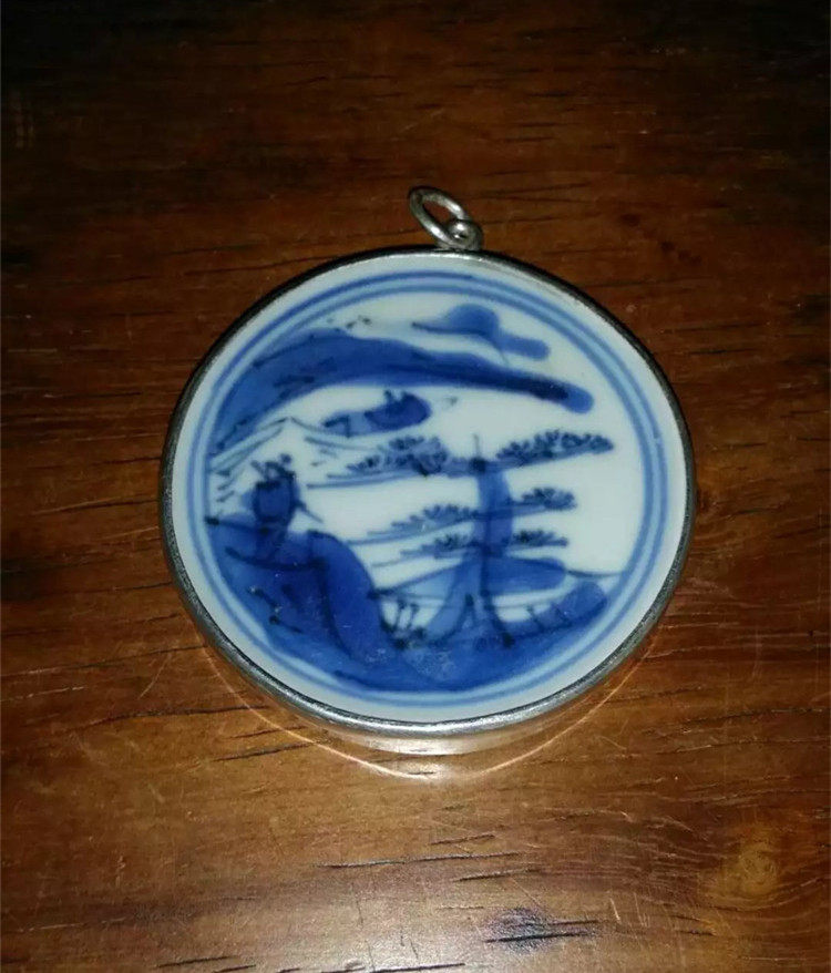 Large Ming adulted year figure landscape scenery with an ancient porcelain sheet pendant classy woolen clothing chain already silverware wrapping