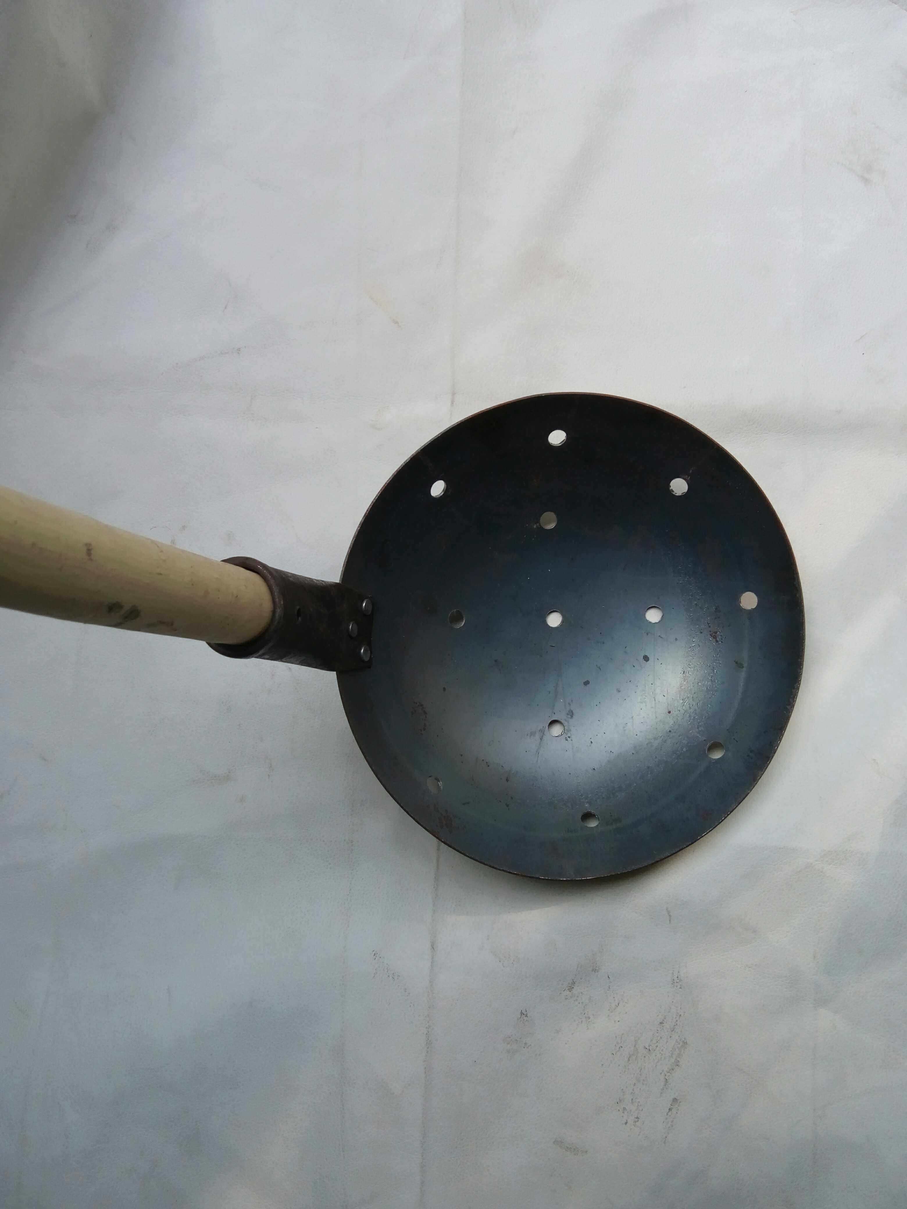 1 8 m long white wax rod to drain the diameter 240 mm with an eye-out of the dung spoon with a spoonful of swan spoon garbage spoon large manure spoon