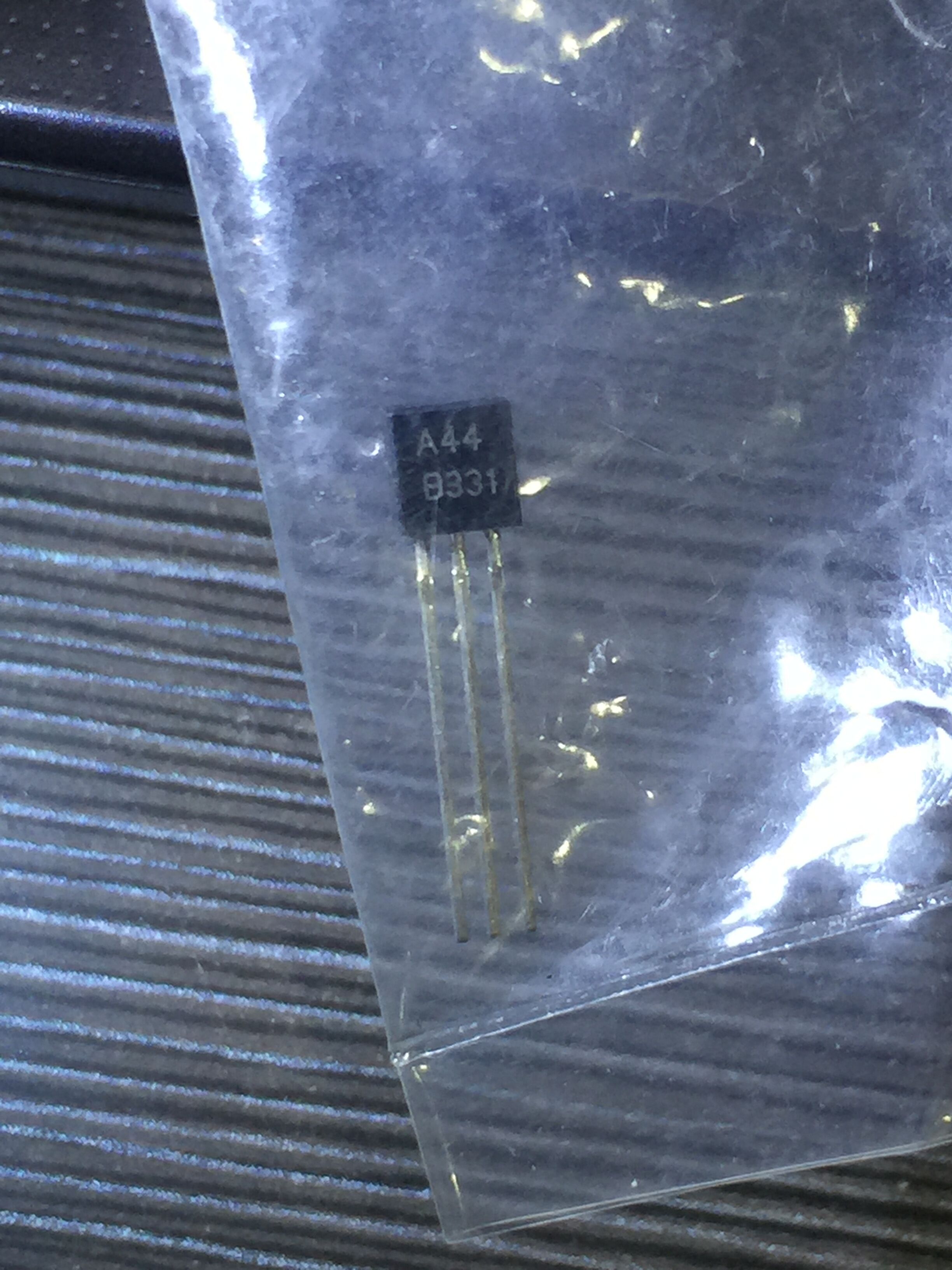 MPSA44 KSP44 A44 400V/0.3A NPN 小功率TO-92 1000只60元 三极管