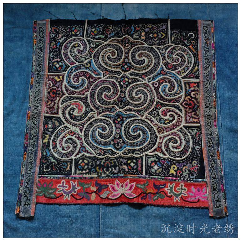 (Old creature) Tulon family Playing seed embroidery Paste embroidery handmade embroidery ancient 61*60cm td101