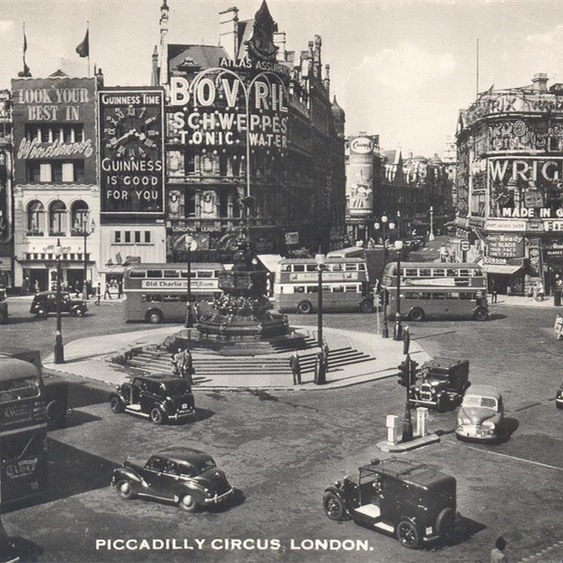 A652 London, Uk, European and American Retro Black and White Old Photos, Scenery, Architecture, Human Culture, Documentary, Historical Image Material