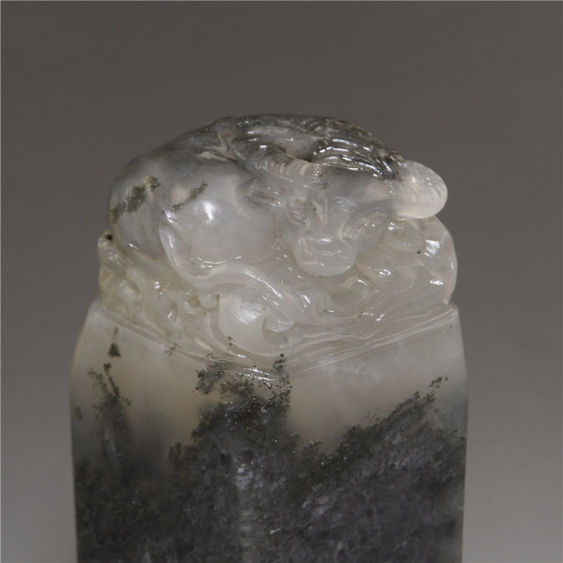 Shoushan Stone Gold Stone Seal Carving