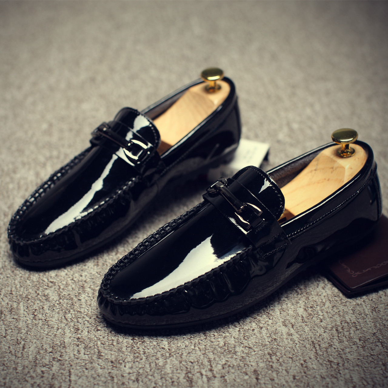 Male winter new paint bean shoes men hundred and lazy shoes and Korean shoes and shoes and shoes