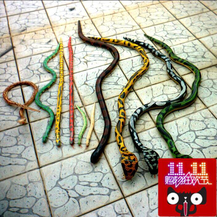 Solid wood complete length and length children's toy snake horror zodiac simulation snake animal model fake soft snake whole person mang snake