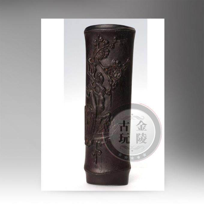 A piece of the plum blossom arm of Qing Xiaoye Finely Carved Bamboo Festival (provided with a certificate)